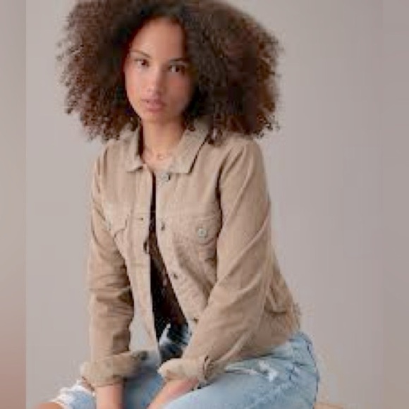 🍂AE Shrunken Corduroy Light Brown Jacket. - Picture 2 of 5